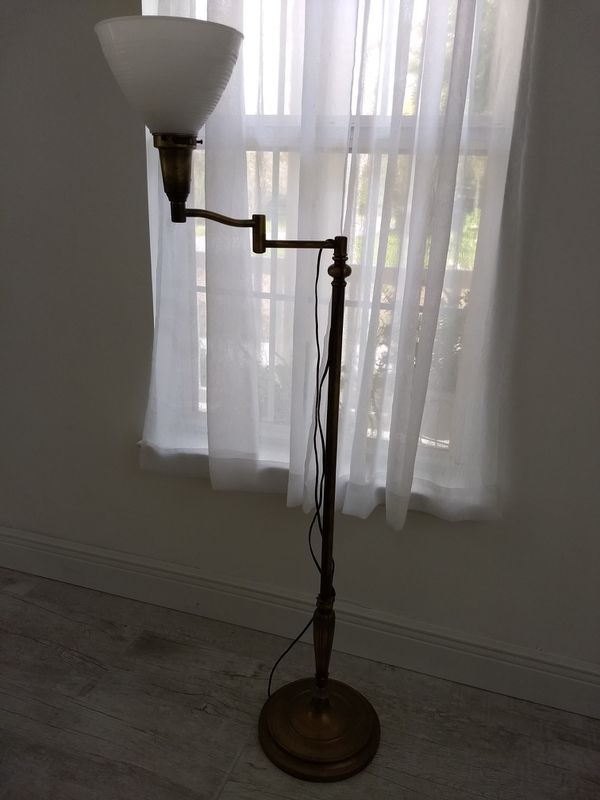 Vintage Floor Lamp for Sale in Eustis, FL OfferUp