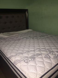 Queen bed