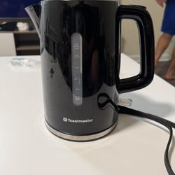 Toastmaster 1.7 liter electric kettle