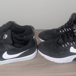 Two Pairs Black And White Men's Nikes Size 9