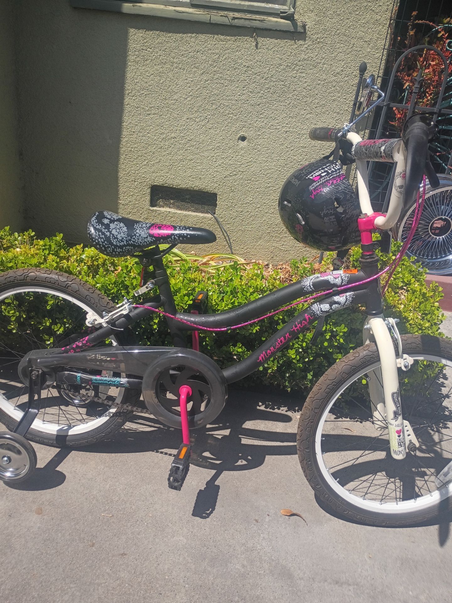 Girls bike
