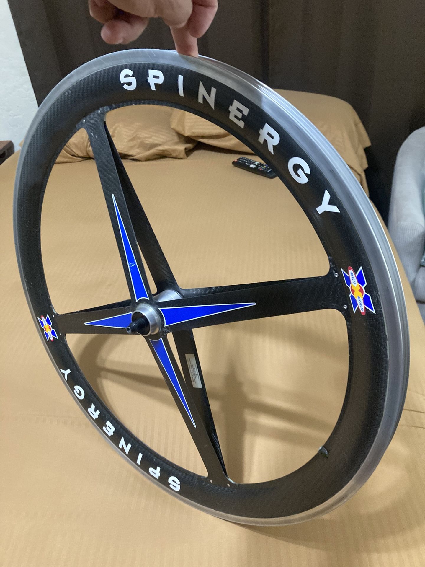 SPINERGY FULLY CARBON FIBER RIMS FRONT AND BACK ROAD BIKE OR MOUNTAIN BIKE 26X2.1