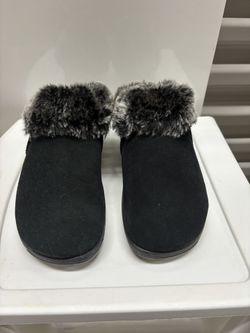 Skechers Black Faux Fur Lined Tone- Ups