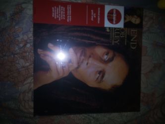 BOB MARLEY LEGEND BRAND NEW VINYL GOLD