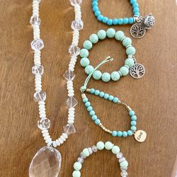 Play / costume jewelry