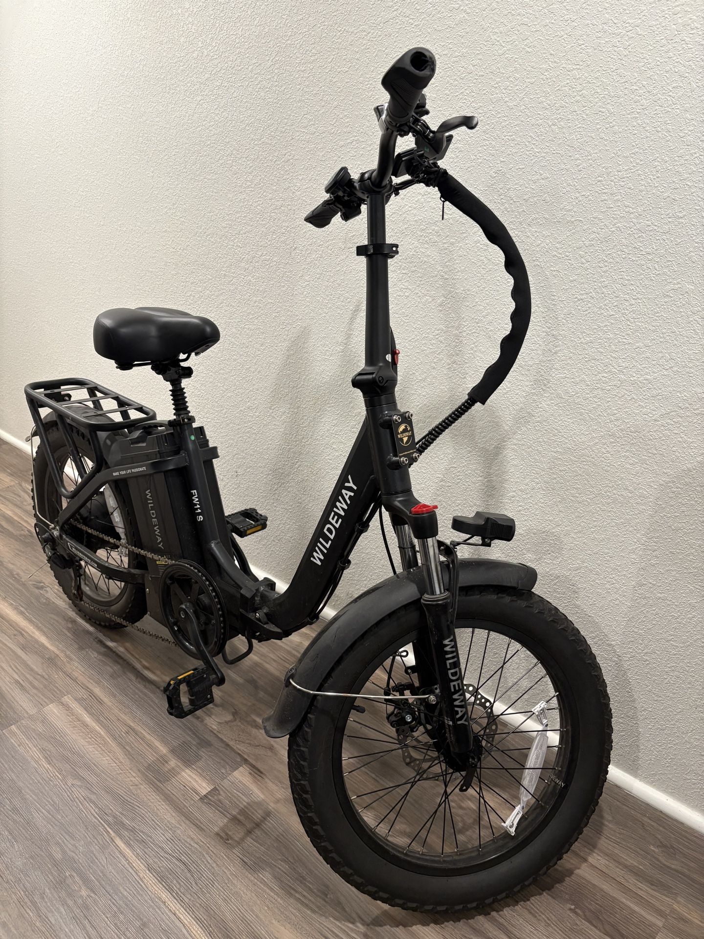 Wildeway Step-Thru Fat Tire EBike - Complete Package