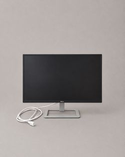 32” Computer Monitor Screen