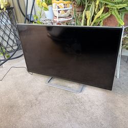 40” Vizio TV