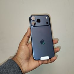 iPhone 17 Pro Max 256GB Unlocked blue - On special cash deal $1259 ✅