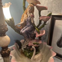 5-Tier Clam Shell & Lilly Fountain light