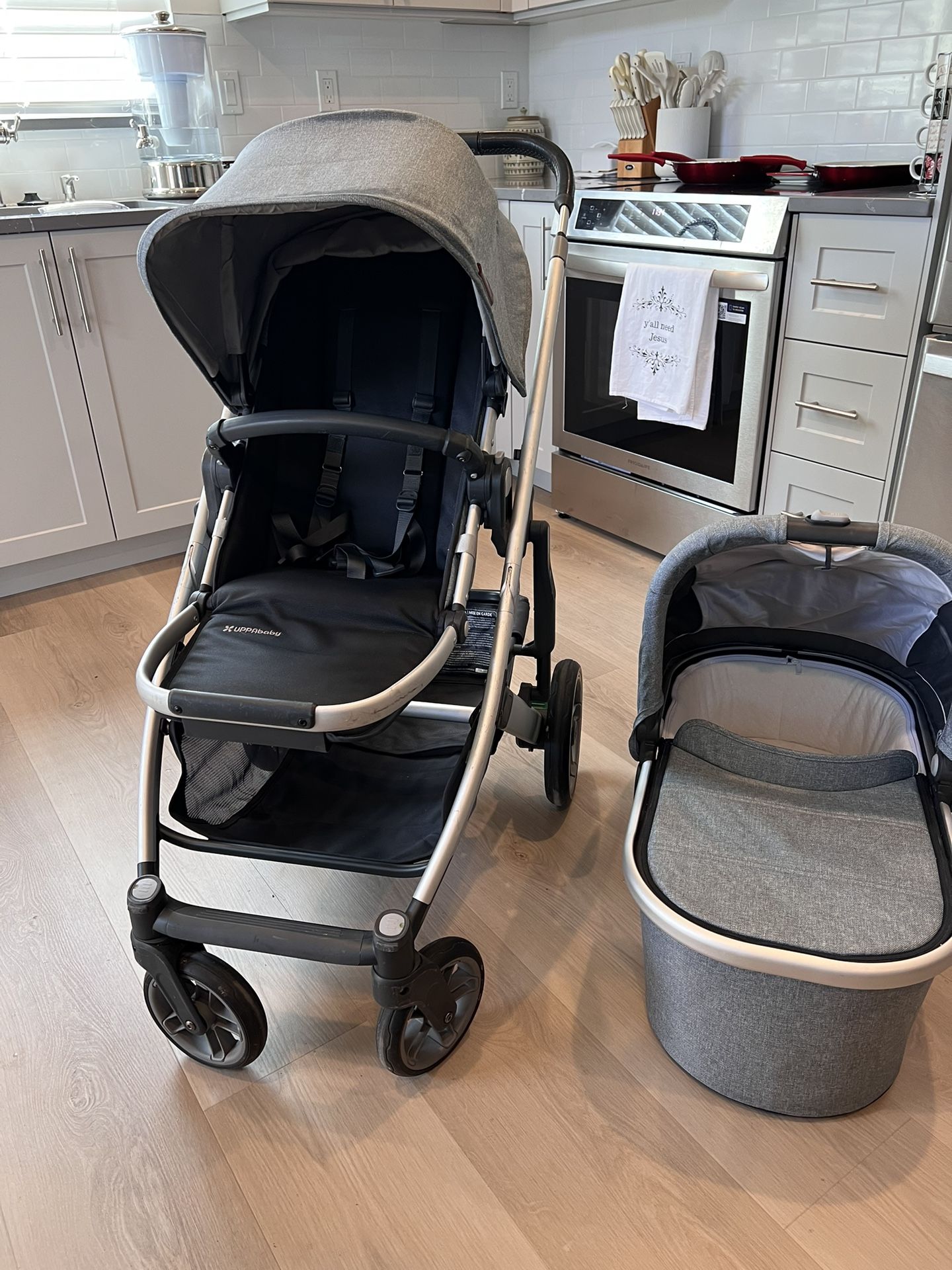 UPPABaby Cruz V2 Stroller With Bassinet, Snack Tray And