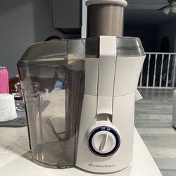 Hamilton beach juicer $25