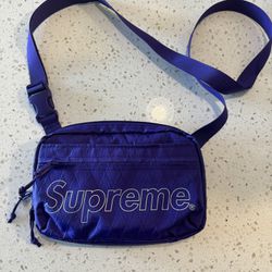 Supreme Shoulder Bag FW18 - Like New