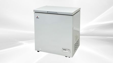 Chest freezer , Model XF-152, cooler brand