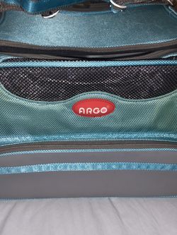 ARGO Aero-Pet Airline-Approved Pet Carrier, Berry Blue, NOB, SM/Med