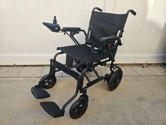Folding lightweight power electric wheelchair