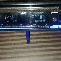 JVC KD-T720BT - CD Car Stereo