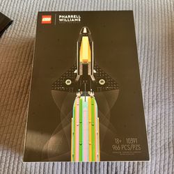 LEGO Pharrell Williams “Over the Moon” Set (10391) – 966 Pieces