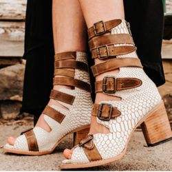 Freebird by Steven – BOND White Snake Leather Sandals – Size 7 – Brand New – $299 Firm