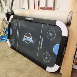 Air Hockey Table
