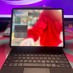 Ipad Pro 5th Generation 12.9In /w Apple Pencil and Magic Keyboard 256GB