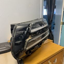 Driver Head Light 2023 Genesis Gv80