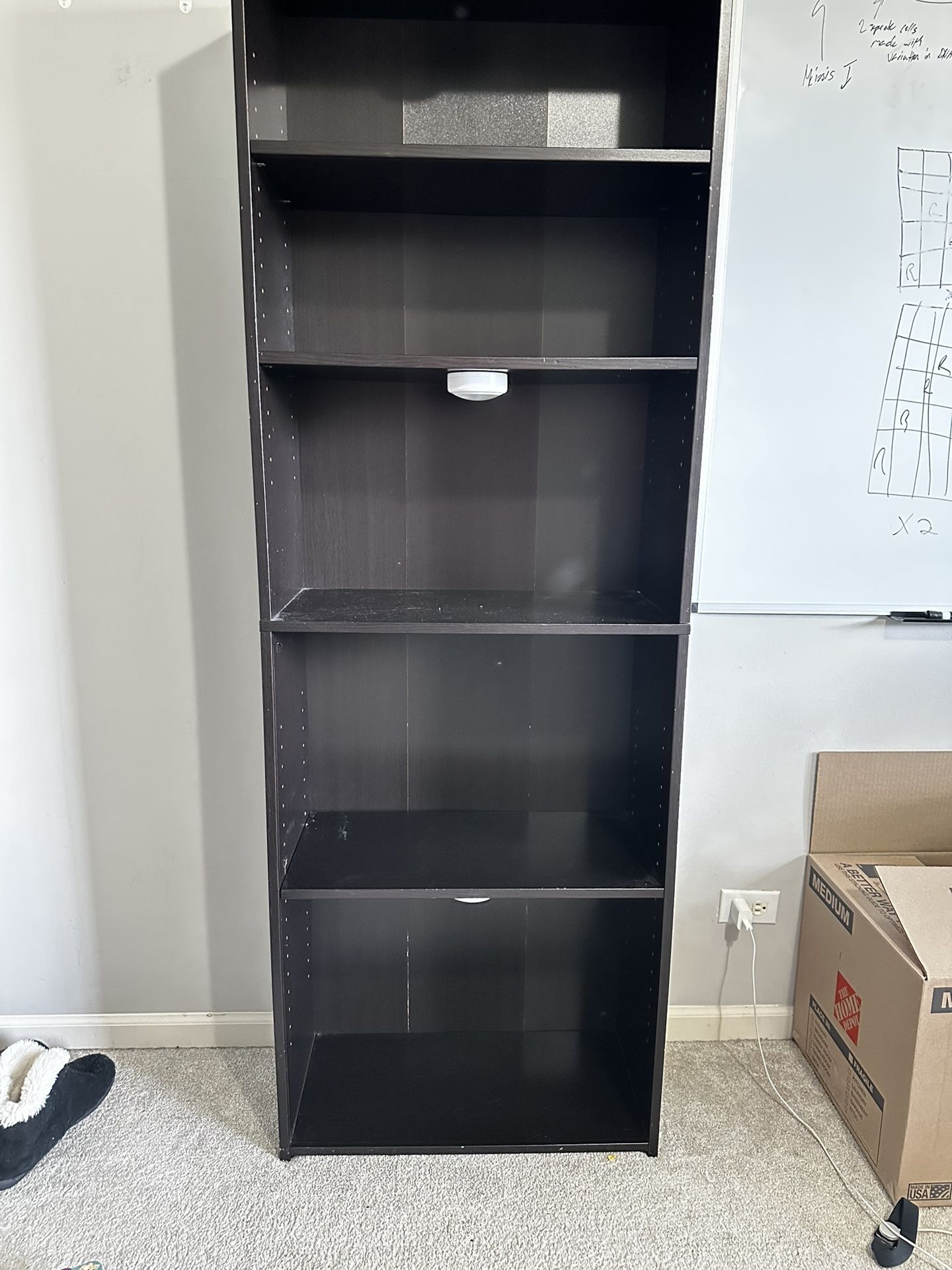 Bookcase With 5 Shelves. Ideal For Kids Bedroom