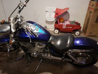 Se Vende Honda 02  1800 Cc Titulo Limpio Pocas Millas