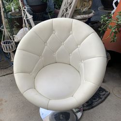 Nice chair lift and all  firm 75 cash