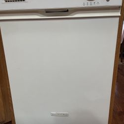 Dishwasher 