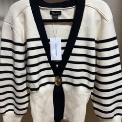 Brand New Urban Revivo V-Neck Knitted Cardigan