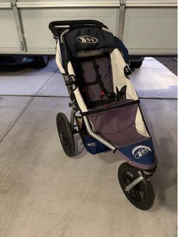 B.O.B. Running baby stroller