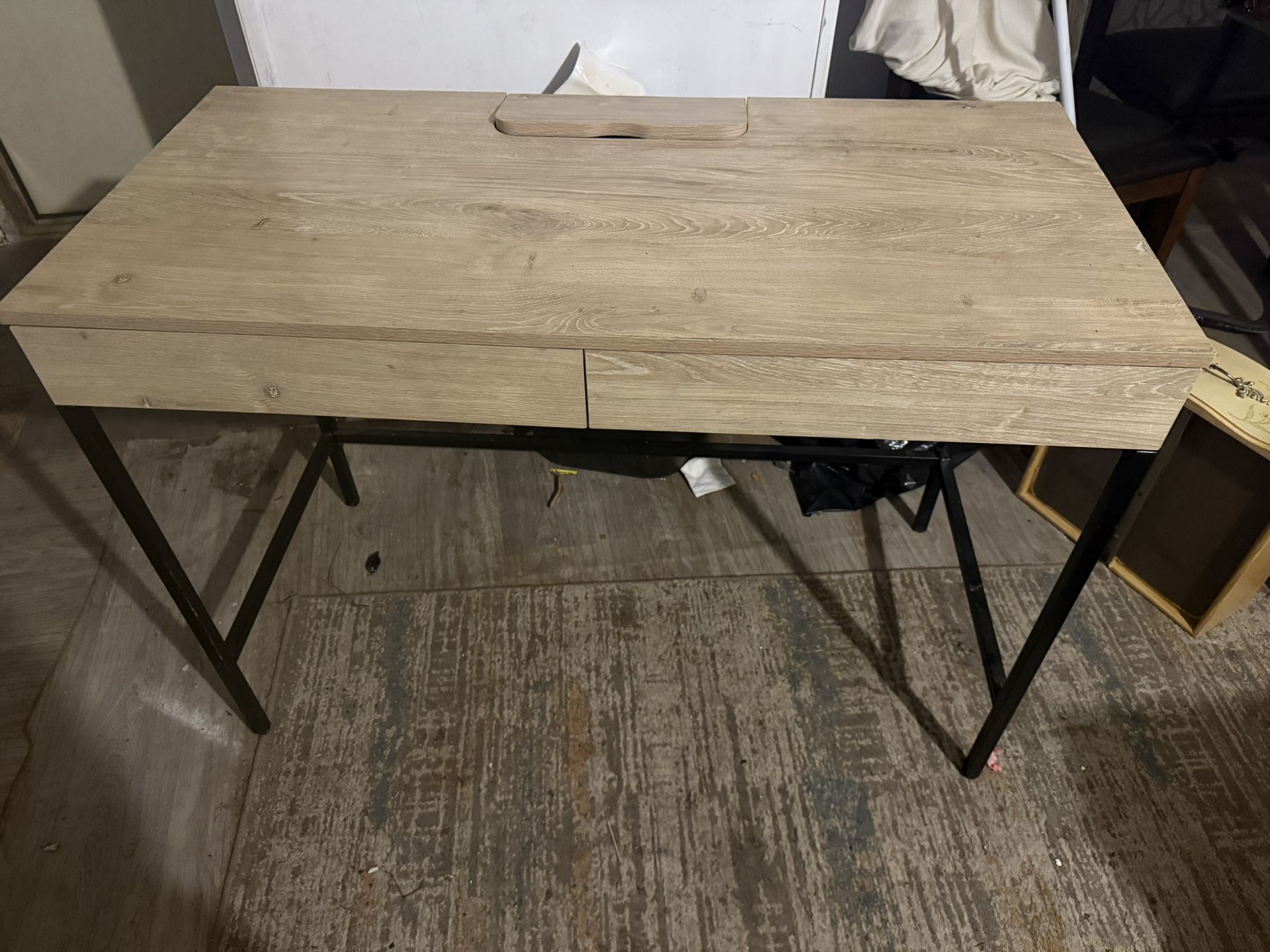 Loring Wood Desk With Charging Port