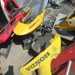 All Type Of HONDA CBR PARTS MOST ARE FOR A 1000
