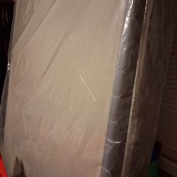Box Spring Queen