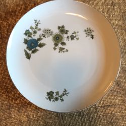 Claridge Venetia Fine China 5945-8 (Japan) Platter 