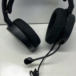 SteelSeries Artic 3 Wires Headset!!