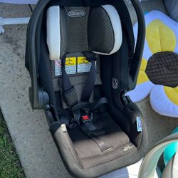 Graco Car Seat 