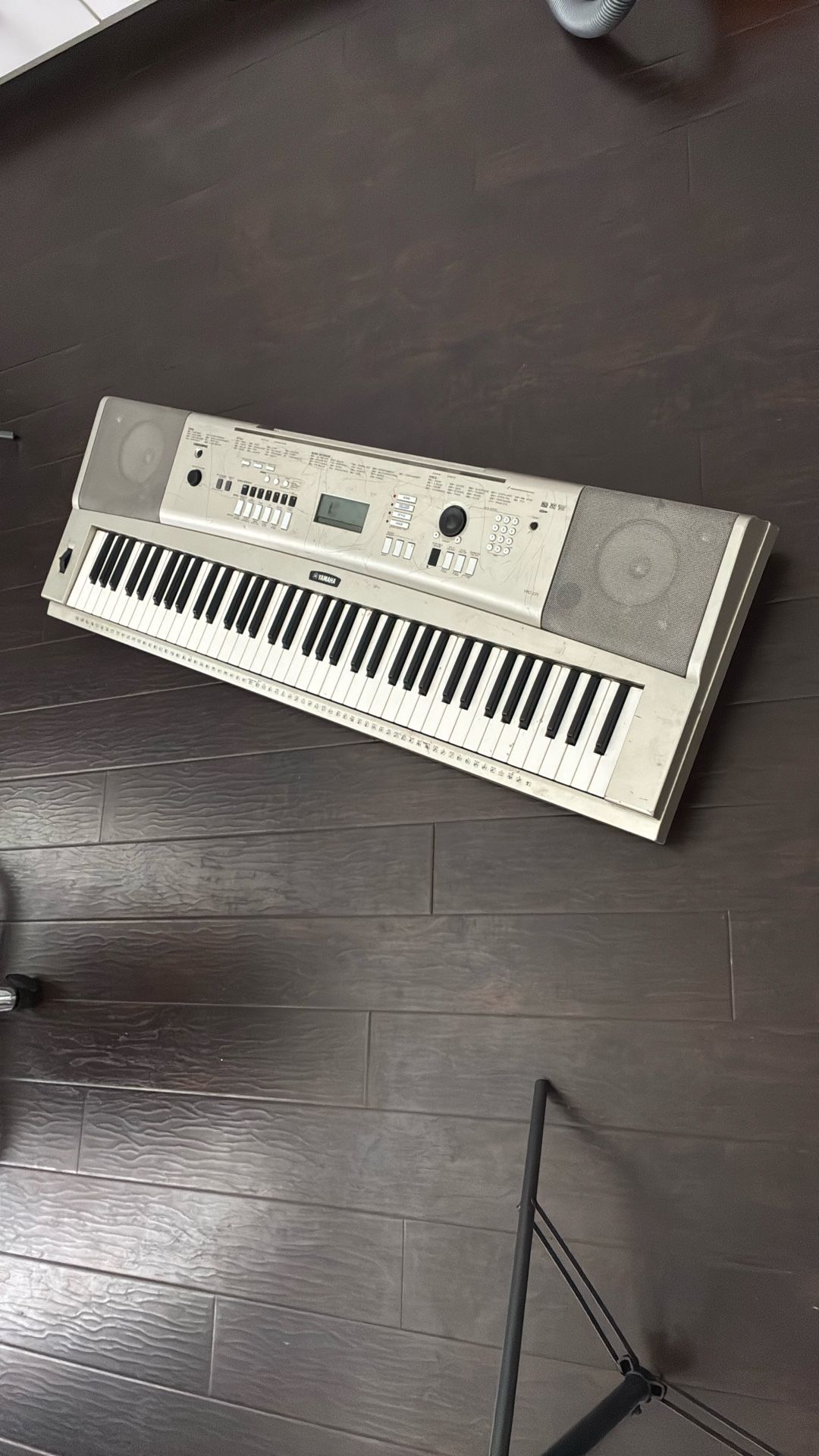 YAMAHA PIANO
