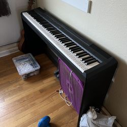 Full size Yamaha electric piano