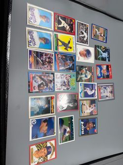 23 Nolan Ryan Baseball Cards
