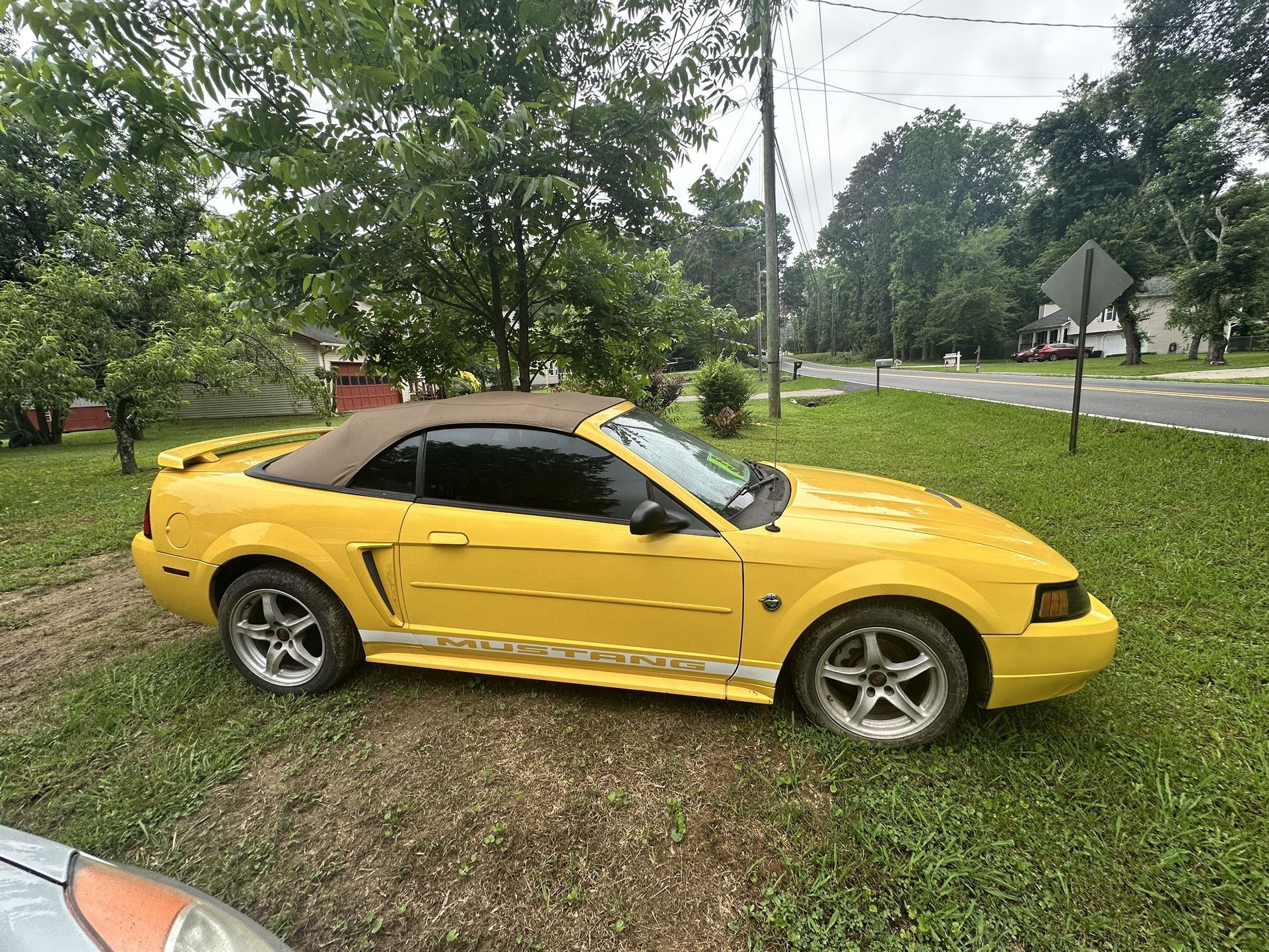 2004 Ford Mustang