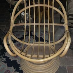 Rattan Swivel Rocker