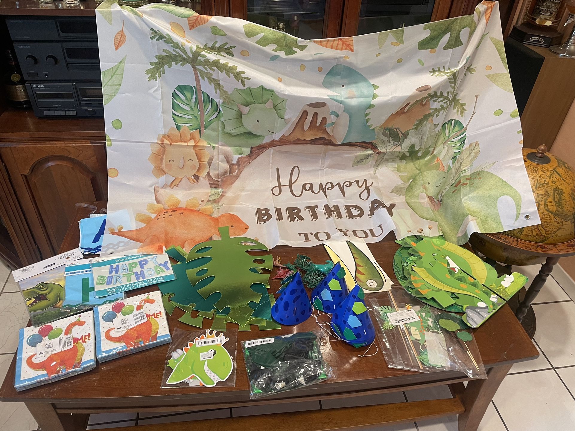 Dinosaur Party Decoration/Supplies 