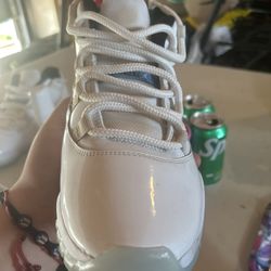 Jordan 11s