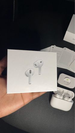 Apple AirPods Pro 3 w/ MagSafe Case (SEALED)