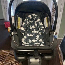 Infant Car seat 