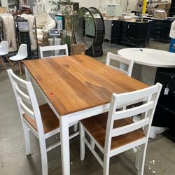 Minor Crack Assembled New Dining Table Set for 4 Dinner Table & Chairs w/Rubber Wood Legs