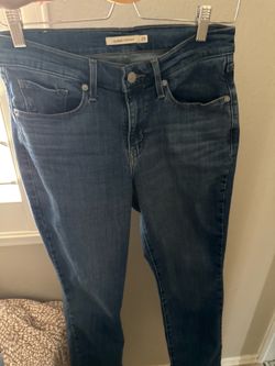 Women Levis Jeans