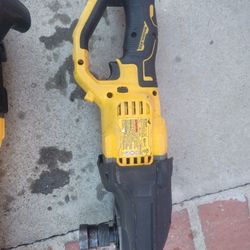 DEWALT XR 20-volt Max 7/16-in Keyless Brushless Cordless Drill
